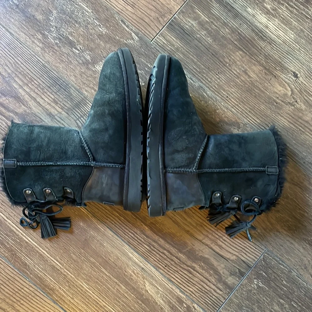 UGG Boots - Picture 2 of 13